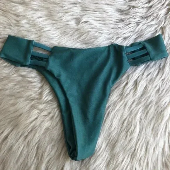 NWT Bikini Bundle (2 Suits) – Black Strappy + Forest Green Cut-Out | Size S/XS–S - Picture 12 of 13